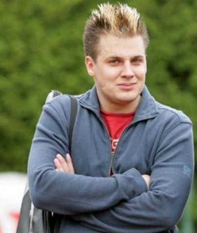 1465480-jednim-z-ucastniku-reality-show-bar-je-tomas-savka